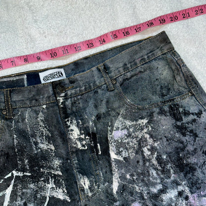 Ultra Distressed Relaxed Painter Jeans
