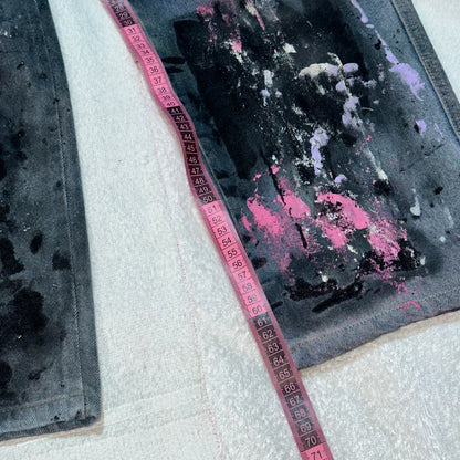 Ultra Distressed Relaxed Painter Jeans